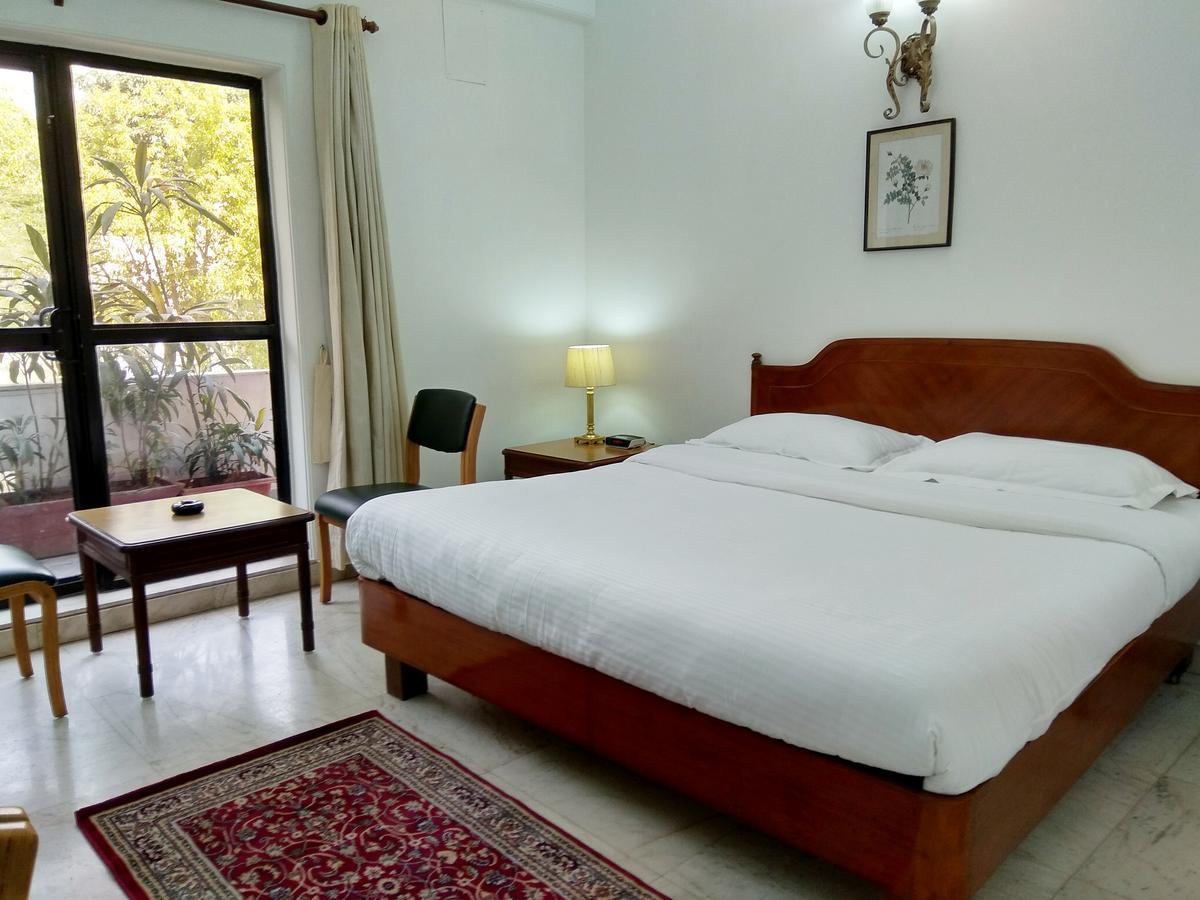Hotel Palm Greens New Delhi Eksteriør bilde